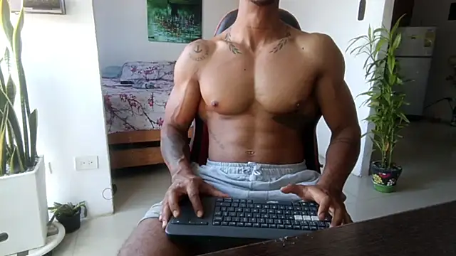 Adam Valenciia online show from May 5, 2026, 2:42 pm