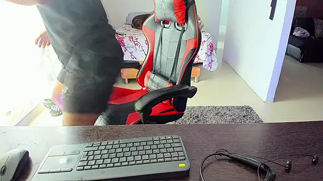 Adam Valenciia online show from September 8, 2025, 8:41 pm