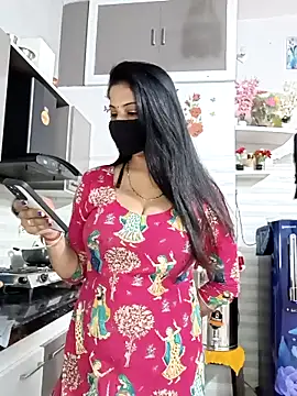 Best-Couple online show from February 10, 2026, 3:49 am