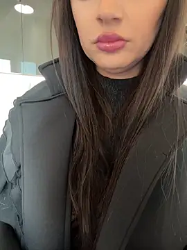 claraxjoyy online show from March 21, 2025, 8:17 am