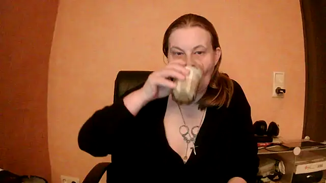 Sweet Phoenix online show from January 15, 2025, 2:45 pm