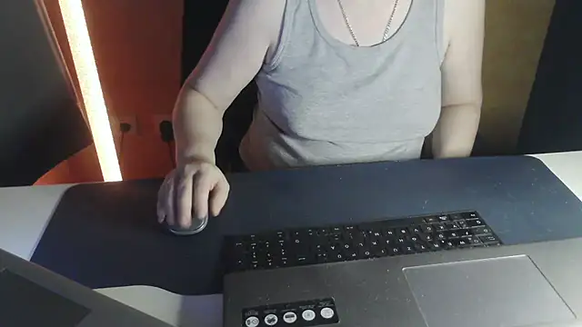 Sweet Phoenix online show from June 23, 2026, 7:56 pm