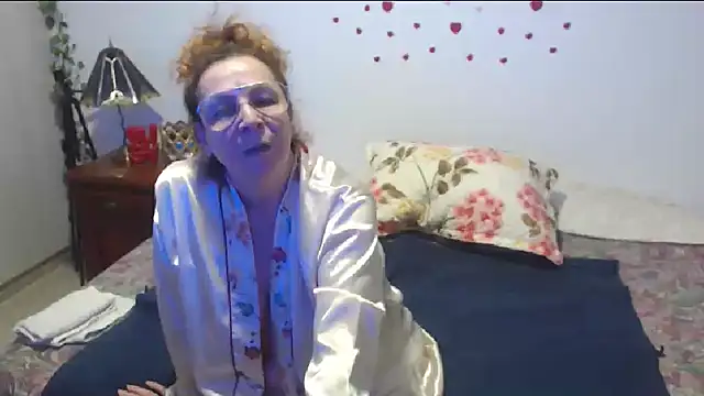 milchanel online show from October 3, 2025, 6:15 am