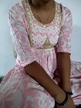 lovelygirl4567 online show from April 28, 2026, 5:34 am