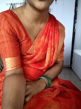 lovelygirl4567 online show from December 16, 2025, 5:44 am