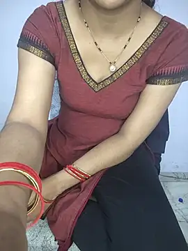lovelygirl4567 online show from July 6, 2026, 3:03 pm