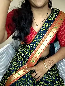 lovelygirl4567 online show from August 2, 2026, 4:11 am