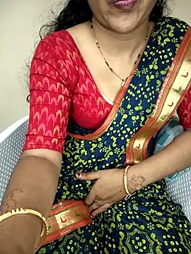 lovelygirl4567 online show from August 2, 2026, 4:15 pm