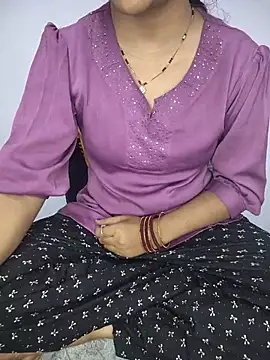 lovelygirl4567 online show from July 10, 2026, 3:23 pm