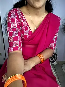 lovelygirl4567 online show from November 6, 2025, 7:34 am