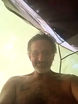 Snapshot of Cloudin_around chatting on October 22, 2025, 12:48 pm Cloudin around online show from October 22, 2025, 12:48 pm