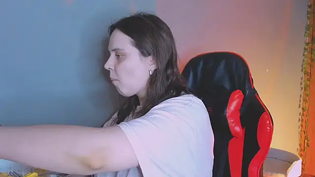  lisacute online show from February 16, 2025, 3:05 pm