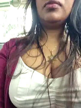 PaulaOrtiz 1 online show from November 24, 2025, 5:02 pm