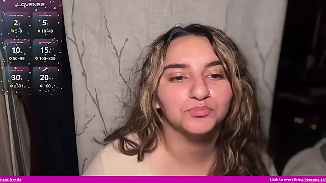 mamifresita online show from April 26, 2026, 6:54 am