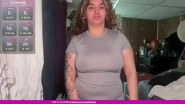 mamifresita online show from March 1, 2026, 7:03 pm