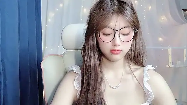 yingying-778 online show from February 13, 2025, 1:05 pm