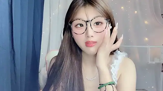 yingying-778 online show from February 26, 2025, 2:27 pm