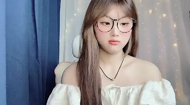 yingying-778 online show from March 12, 2025, 2:01 pm