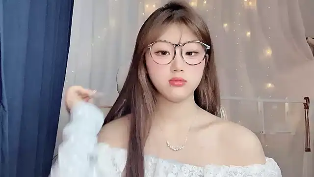 yingying-778 online show from February 24, 2025, 6:16 am