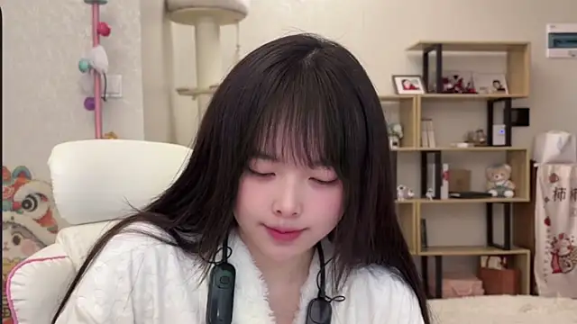 Chenjing0 online show from January 7, 2026, 5:56 am