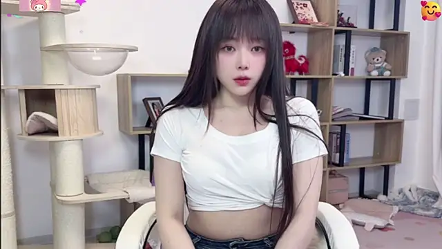 Snapshot of Chenjing0 chatting on June 11, 2026, 12:57 pm Chenjing0 online show from June 11, 2026, 12:57 pm