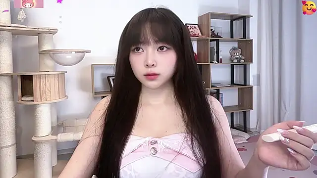 Chenjing0 online show from July 18, 2026, 12:47 pm