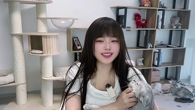 Chenjing0 online show from May 2, 2026, 5:23 am