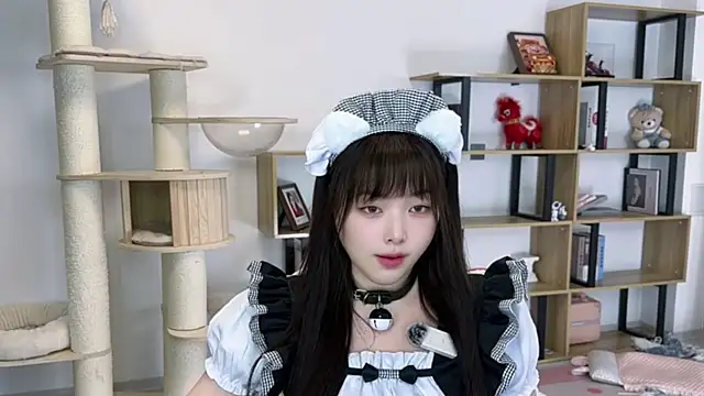 Chenjing0 online show from April 30, 2026, 1:18 pm