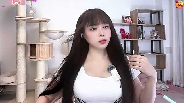 Chenjing0 online show from July 16, 2026, 12:24 pm