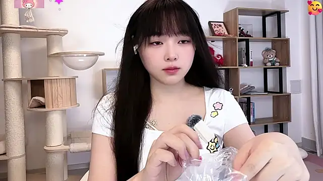 Chenjing0 online show from July 5, 2026, 12:34 pm