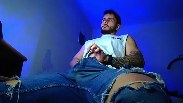 XanderCage99 online show from July 31, 2026, 11:02 pm