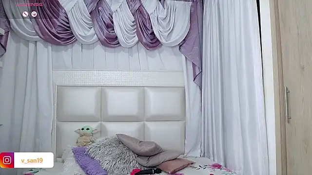 verosantana15 online show from February 23, 2026, 2:13 am