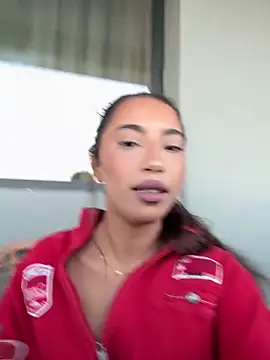 miaceleste online show from September 15, 2025, 4:18 pm