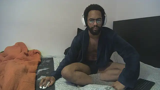 kevi cocks online show from February 5, 2025, 11:39 pm