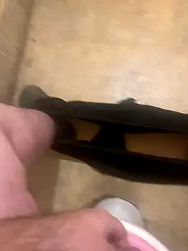 balint35 online show from November 21, 2025, 8:41 pm