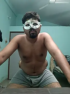 Desi Heat online show from March 5, 2025, 4:13 pm