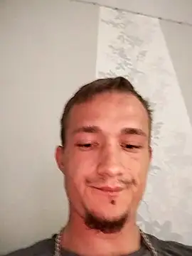 frankthefuck69 online show from May 6, 2026, 5:44 am