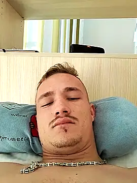 frankthefuck69 online show from October 21, 2025, 10:47 am