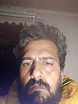 MAGNETICDADDY8 online show from December 14, 2025, 4:12 pm