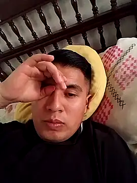 Snapshot of RODRI_POLLADURA chatting on February 9, 2026, 10:19 pm RODRI POLLADURA online show from February 9, 2026, 10:19 pm