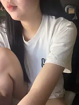 Snapshot of michikami18 chatting on January 5, 2025, 6:24 pm michikami18 online show from January 5, 2025, 6:24 pm