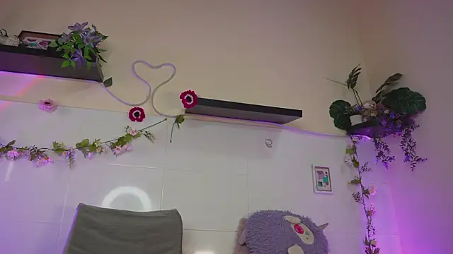 bri cullen online show from November 12, 2025, 2:54 pm