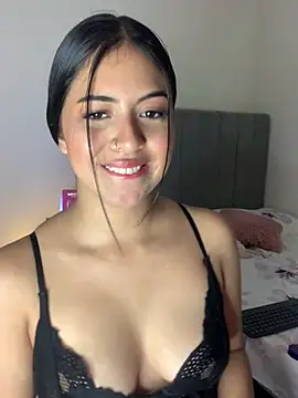 Julii- online show from March 2, 2025, 4:47 pm