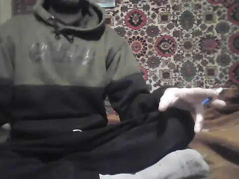 AlferezzSolvajo online show from January 12, 2026, 6:20 am