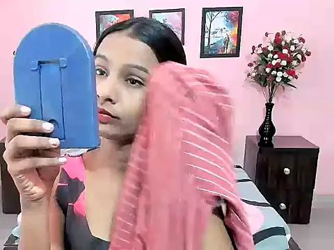 Melis Sandra online show from November 8, 2025, 3:43 am