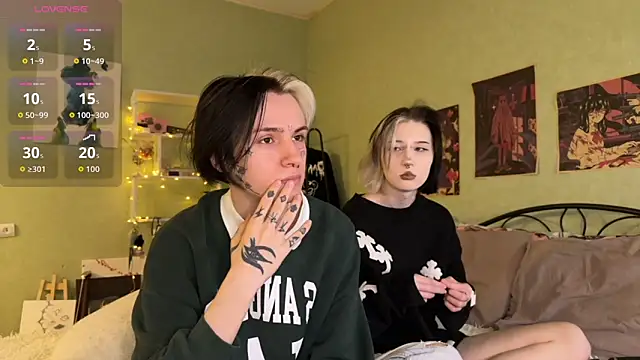 VeryRare TwinS online show from October 23, 2025, 2:32 am