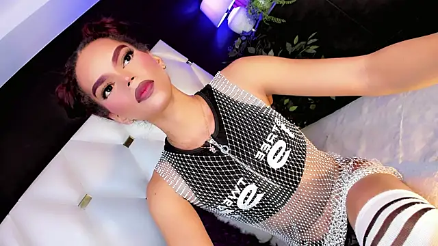 Diva Smith02 online show from April 12, 2026, 10:40 am