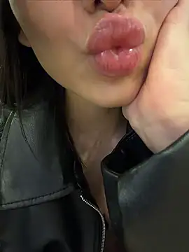 Maddy Jones online show from June 22, 2026, 10:51 pm