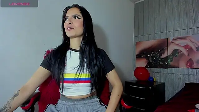 Anniee x online show from July 13, 2026, 11:31 am