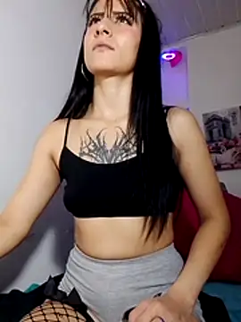 Anniee x online show from November 10, 2025, 12:54 pm